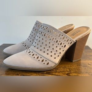 A.n.a Women’s Hiro Nude Pointed Toe Block Heel Pumps NWT Various sizes